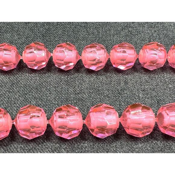 Vintage Pink Lucite Flapper Necklace - Picture 4 of 7